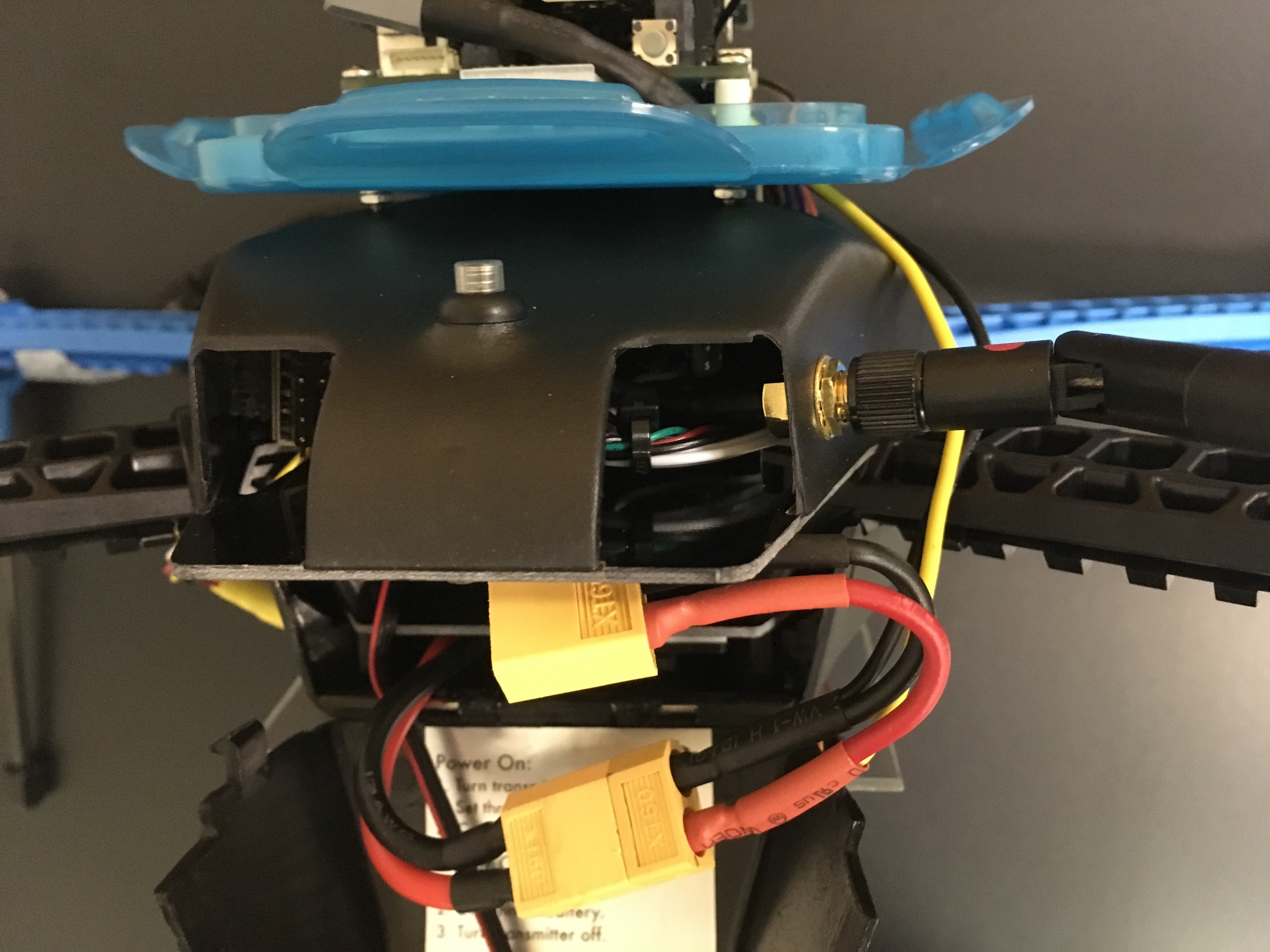 Details of daughterboard power harness